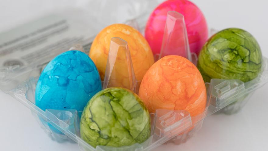 gefärbte Eier aus dem Supermarkt