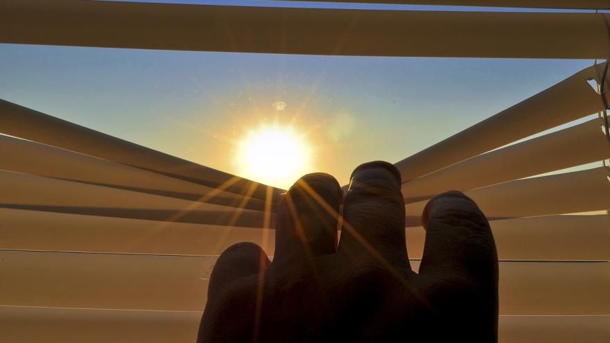 Sonne durch Rollo