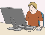 Ein Mensch wundert sich vor einem Computer
