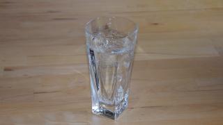Glas Wasser