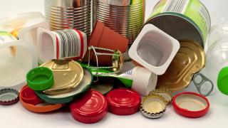 Leere Verpackungen für Recycling